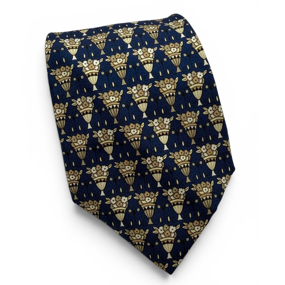 Hermes Paris Mens Silk Tie Navy Blue Floral Basket Pattern Made in France Luxury